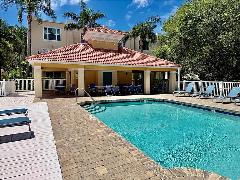 3146 Bayshore Oaks Dr — Photo 14