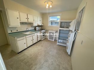 543 Broadway #3R, Somerville, MA 02145