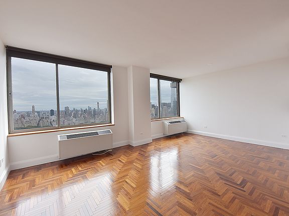 4th image of 101 W 67th St APT 49B