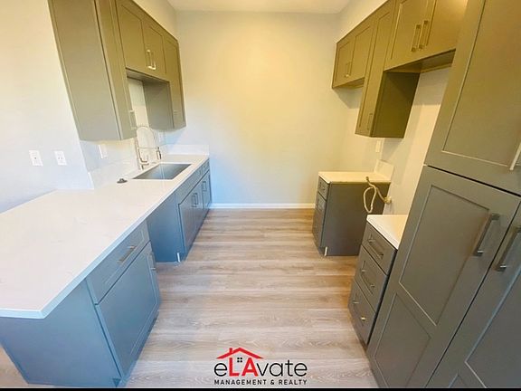 5th image of 14625 Dickens St #110
