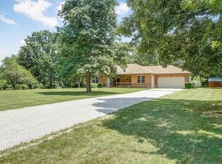 5078 S Broadview Pl, Brookline, MO 65619
