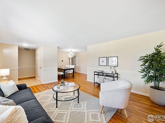 4th image of 5230 Illini Way