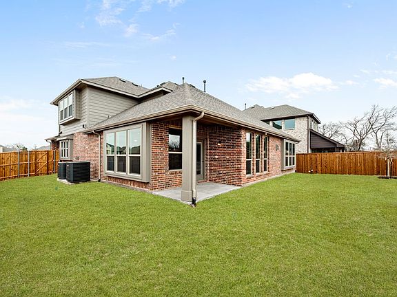 3rd image of 106 Cascade Ct