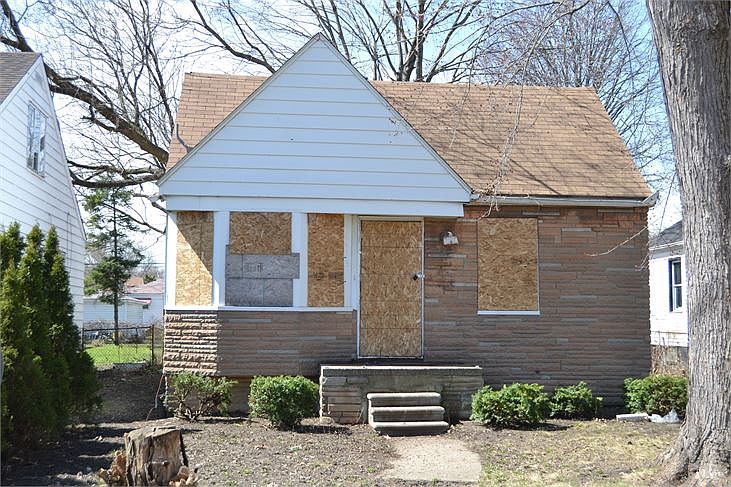 1st image of 6493 Rosemont Ave