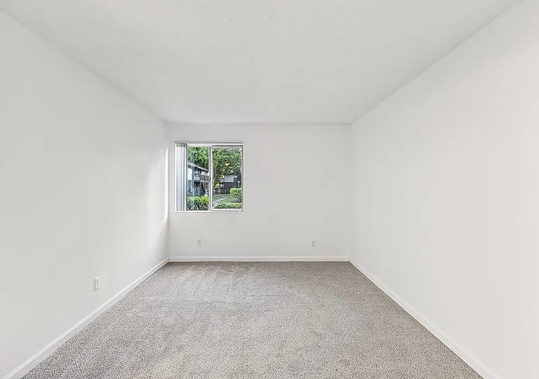 ReNew Avery Park — Photo 16