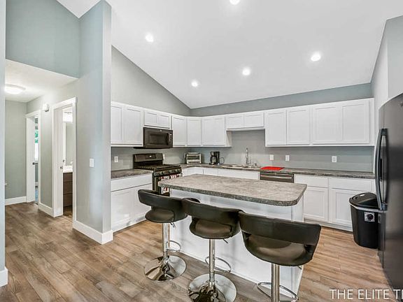 3rd image of 3780 Williamson Ave NE