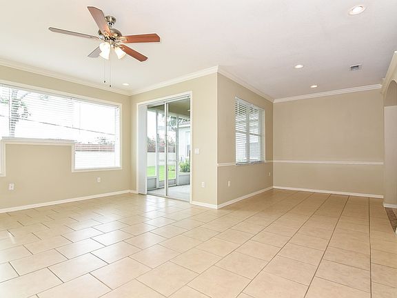 4th image of 7045 Cascades Ct