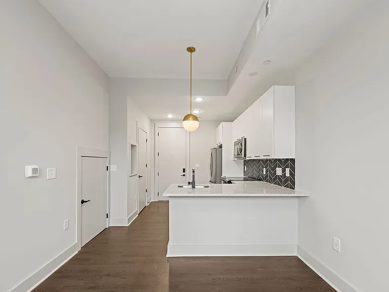 THE WINSTON — Photo 19
