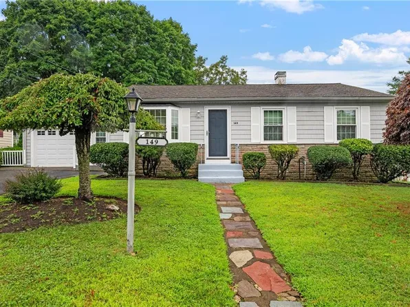 149 Patton Rd, Woonsocket, RI 02895