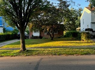 16115 Delrey Ave, Cleveland, OH 44128