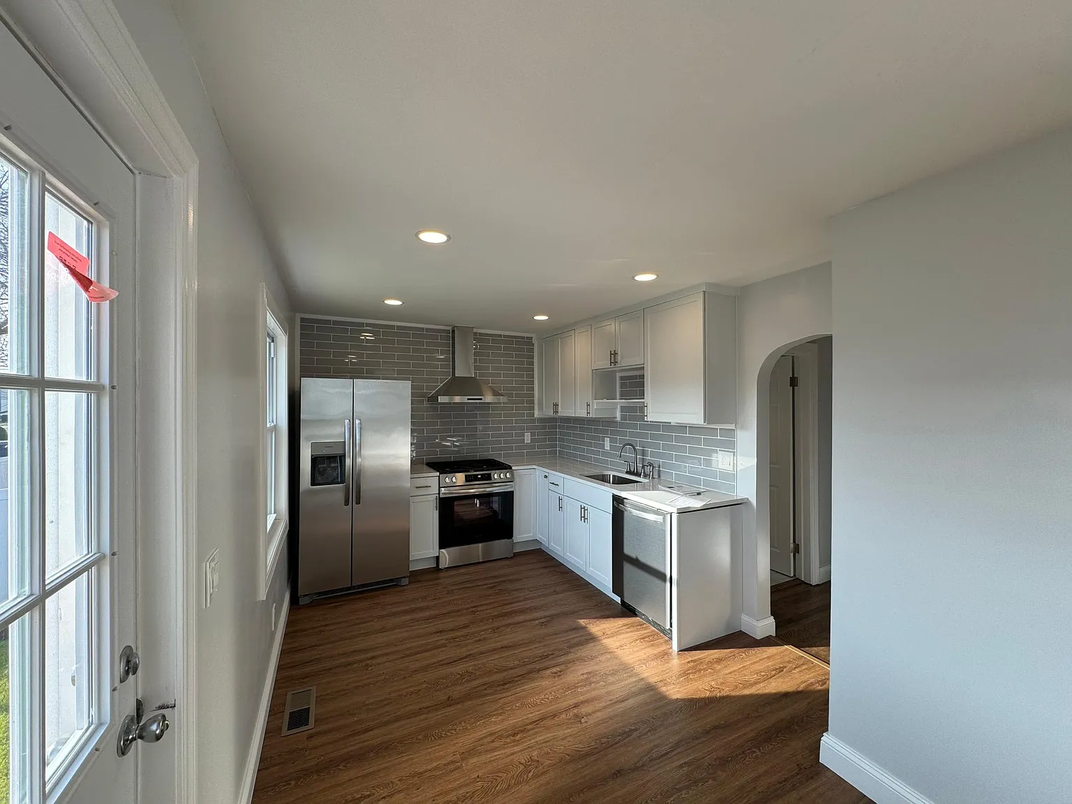 2 bed, 1100 sqft, $2,450 — Photo 4