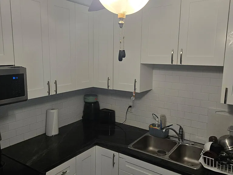 4266 Elgin St #2 — Photo 12
