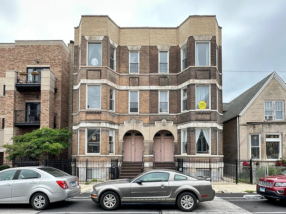 2024 W Augusta Blvd #3