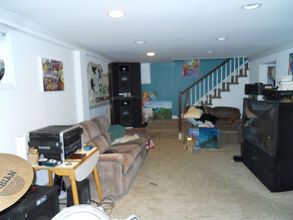 Lower level recreation,play area. Walkout basement