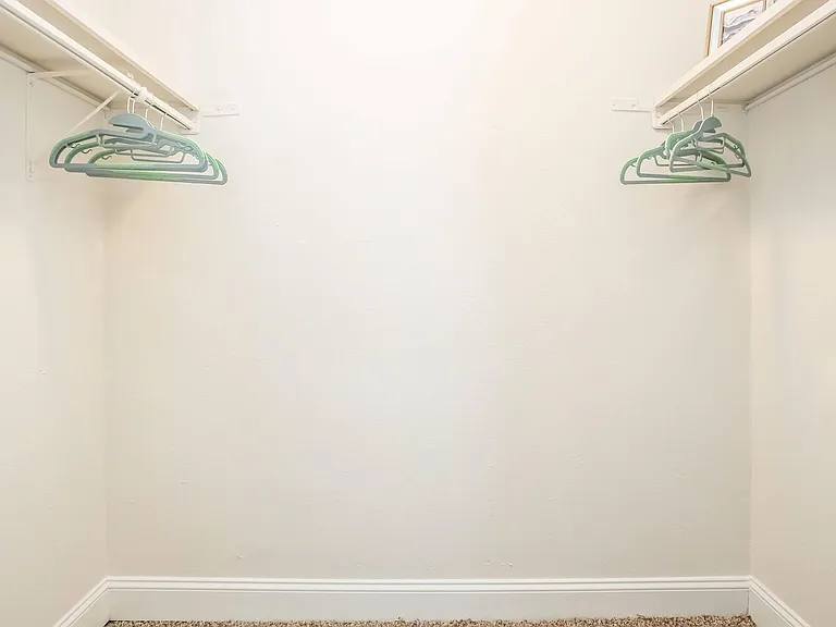 Nob Hill Apartment Homes — Photo 10