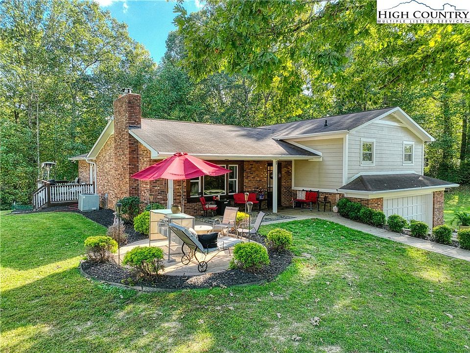 1st image of 330 Darnell Lane