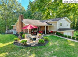 330 Darnell Ln, Wilkesboro, NC 28697