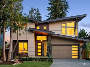 12311 NE 107th St, Kirkland, WA