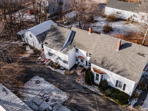 102 Spring Street, Gardiner, ME 04345