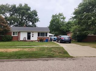 47429 Roland St, Shelby Township, MI 48317