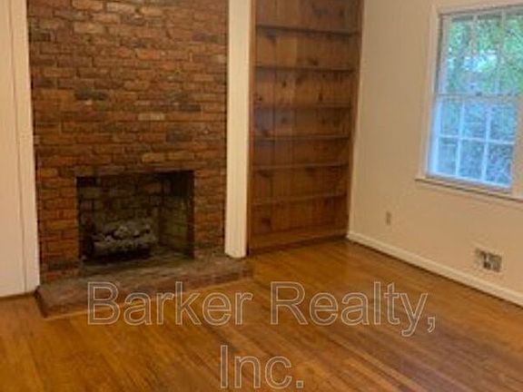 4th image of 2302 Lora Ln