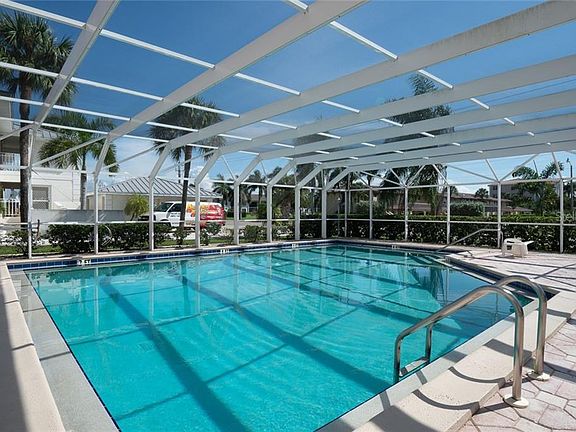 3rd image of 1477 Park Beach Cir APT 24