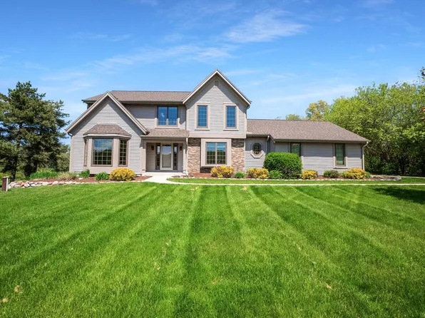 S25W30016 Kayla COURT, Waukesha, WI 53188