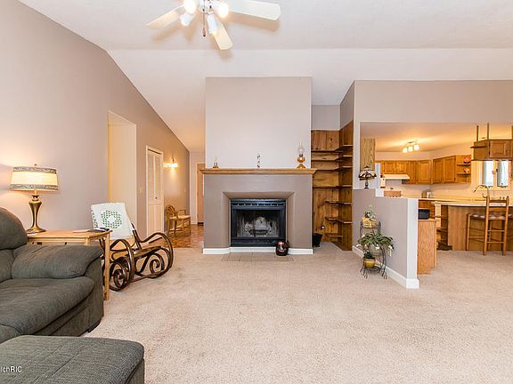 3rd image of 16710 E Mn Ave
