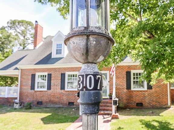4th image of 307 Brentwood Ave