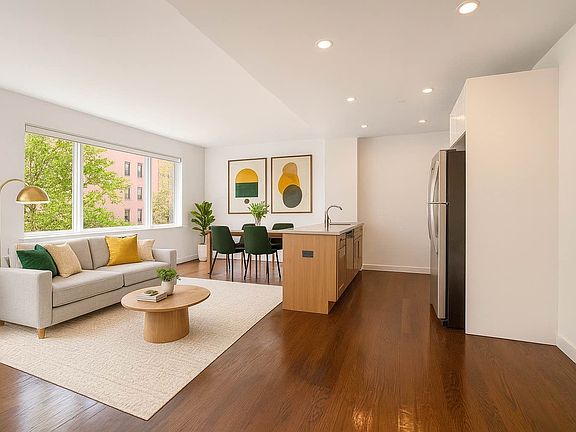 2nd image of 1209 Dekalb Ave APT 521