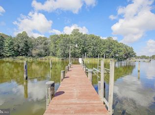 8130 Main Creek Rd, Pasadena, MD 21122