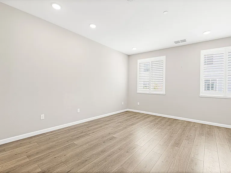 327 Pear Tree Ter #B — Photo 12