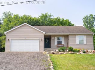 16166 Whitehead Dr, Linden, MI 48451