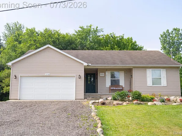 16166 Whitehead Dr, Linden, MI 48451