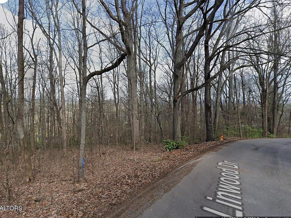 1st image of 136 Linwood Trl