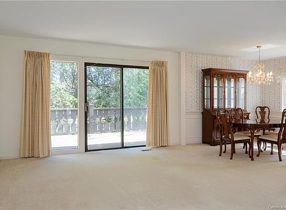 2nd image of 98 Laurelwood Cir W