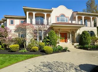 2307 Beaver Crk, Westlake, OH