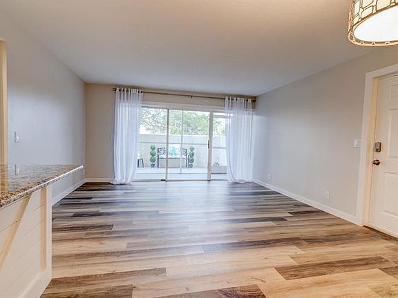 4th image of 1531 SE Royal Green Cir #108