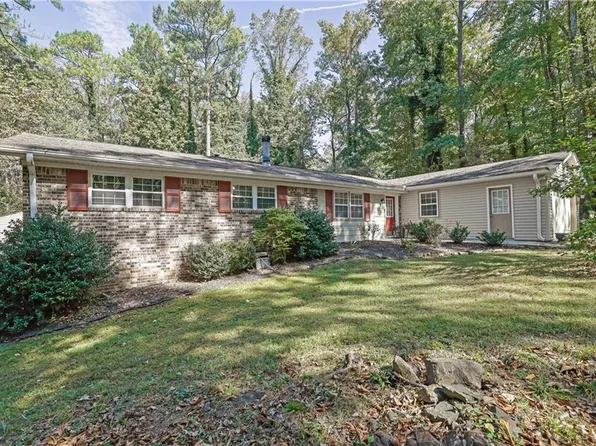 1445 Woodhill Dr, Marietta, GA 30066