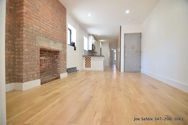 Rented by Safdie Realty Group | media 4