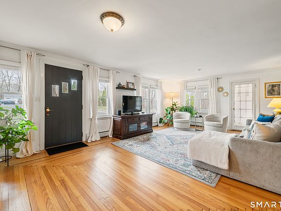 3rd image of 48 Willoughby Road