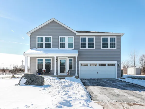 375 E Barber Ct, Coal City, IL 60416