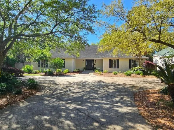 519 Navy Cove Blvd, Gulf Breeze, FL 32561