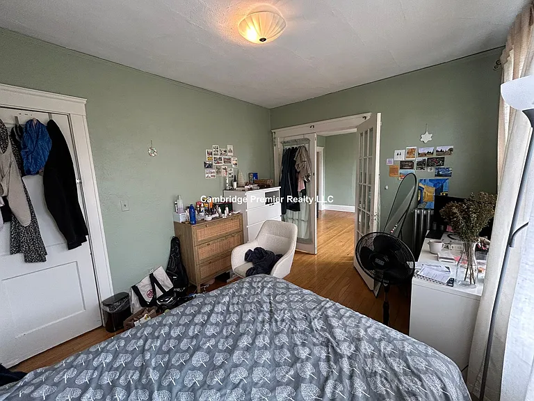 172 Norfolk St #2 — Photo 8