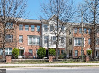 2338 Huntington Station Ct, Alexandria, VA 22303