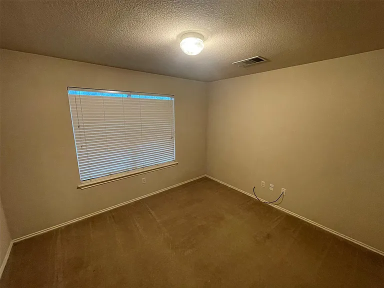 1211 Peyton Pl — Photo 15