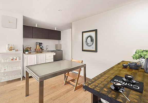 4th image of 540 W 49th St APT 503N
