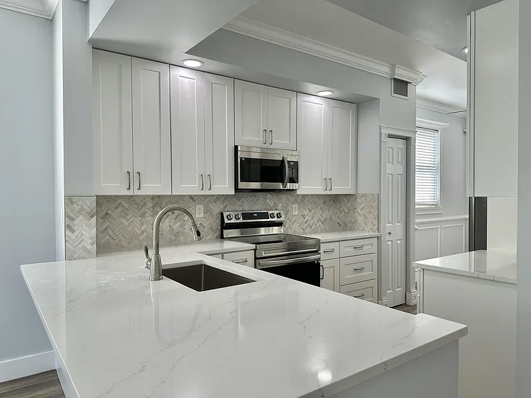 27 Royal Palm Way #406 — Photo 1