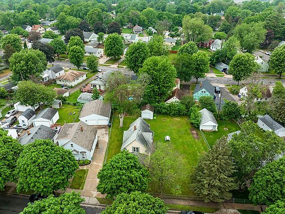3rd image of 2173 Nortonia Ave