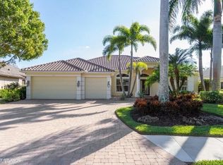 7512 Treeline Dr, Naples, FL 34119